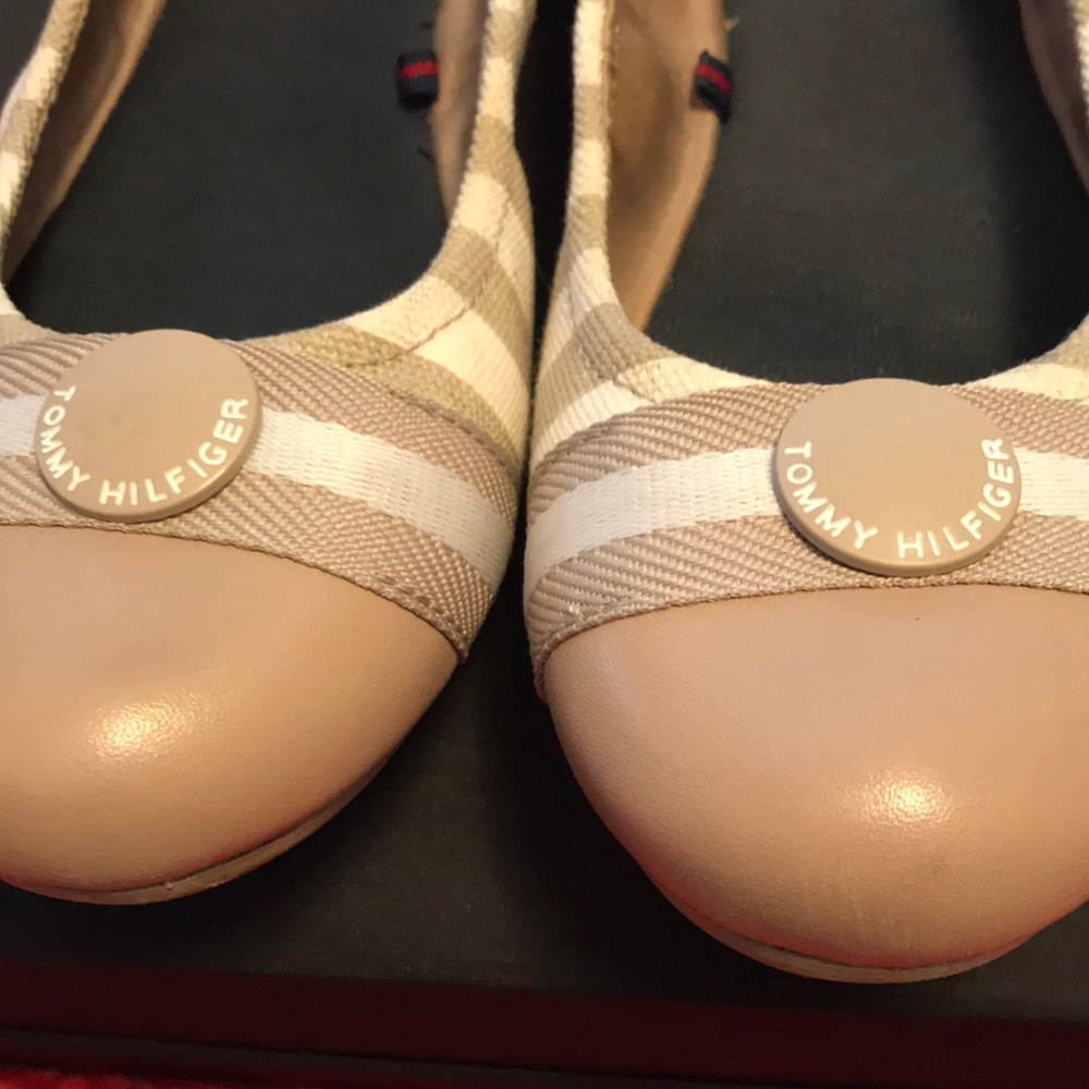 Tommy Hilfiger flats